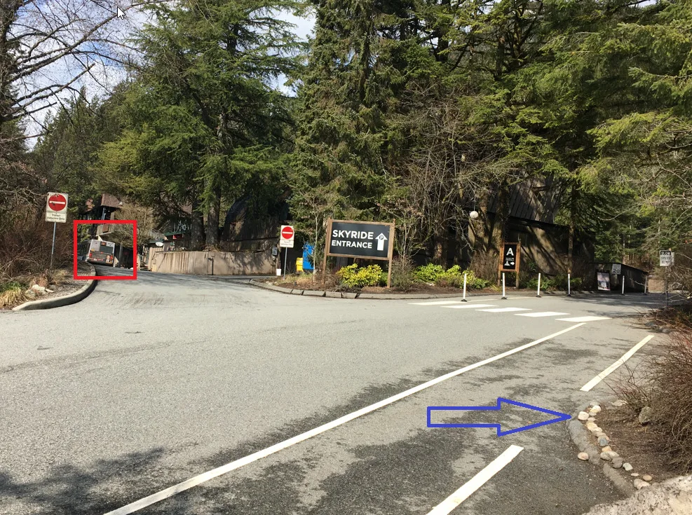 グラウスグラインドトレイル入り口