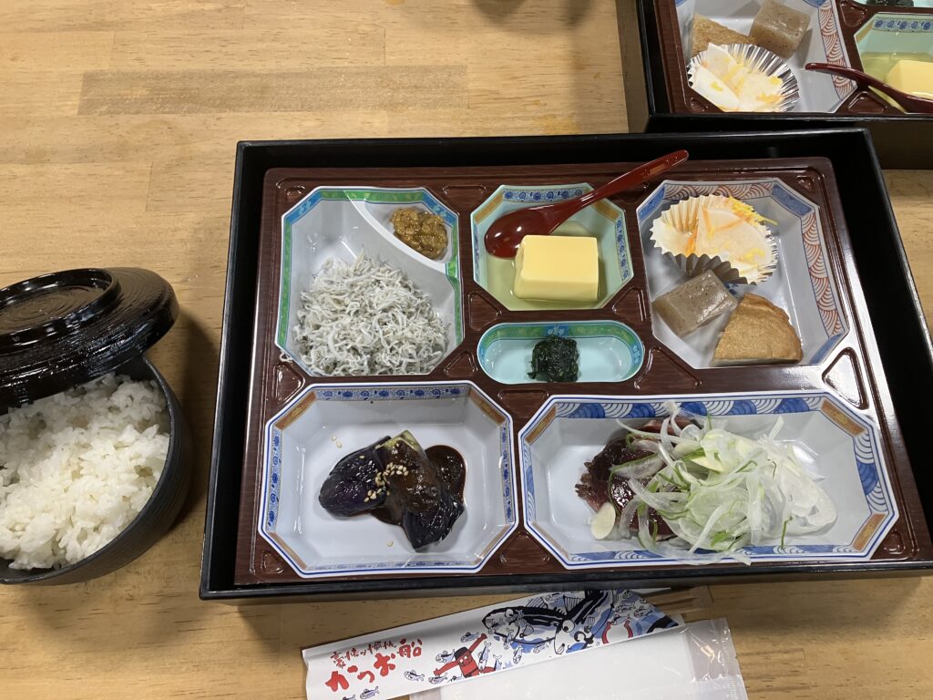 カツオ船レストランランチ