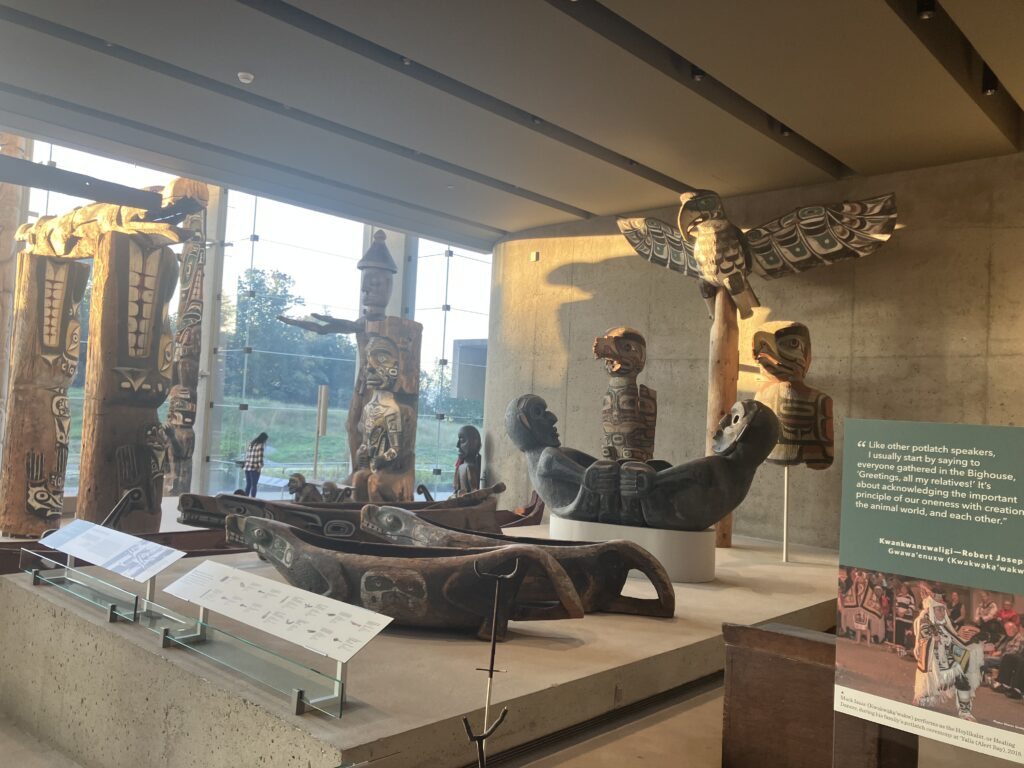 UBC人類学博物館内